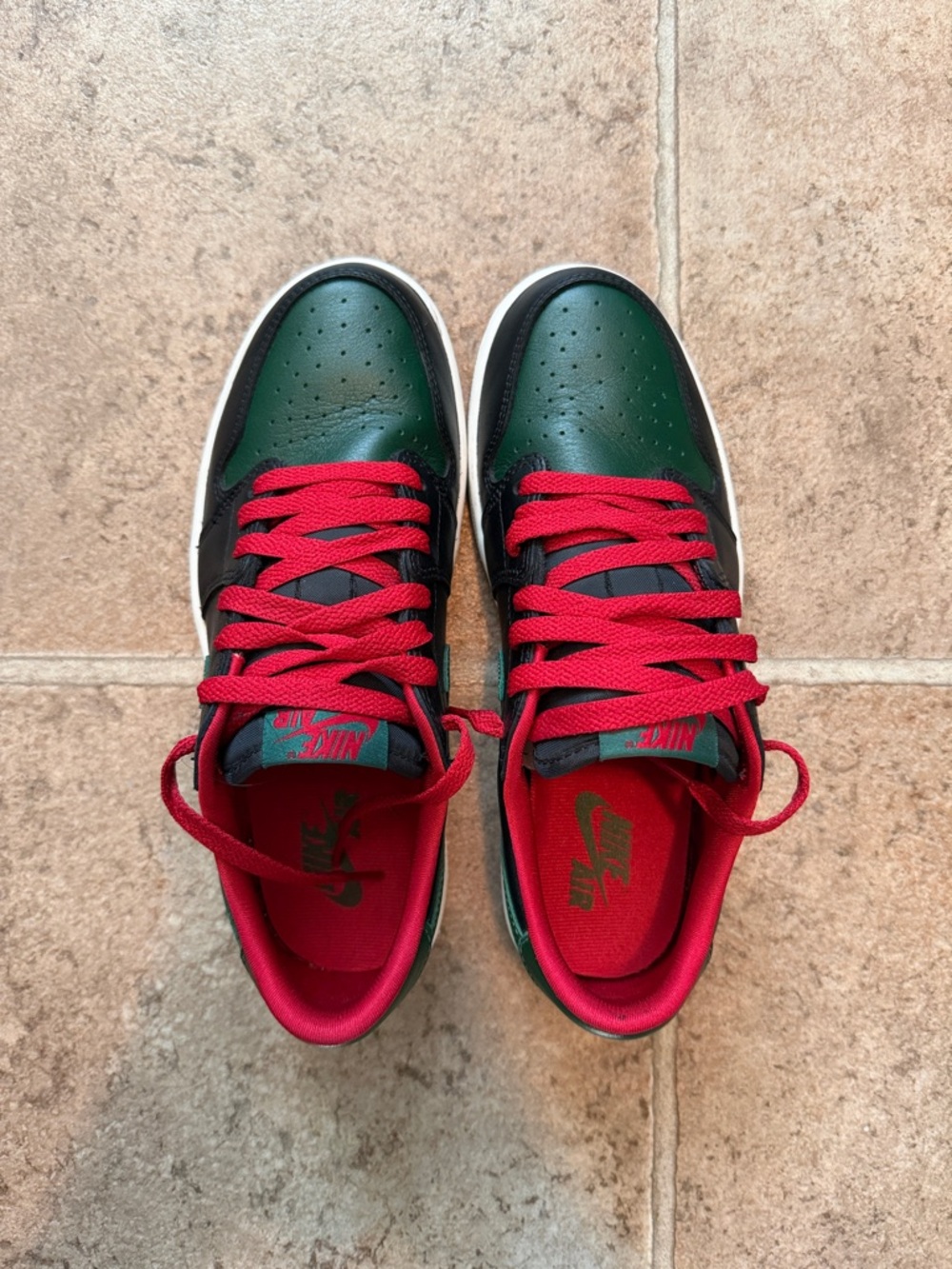 Unisex Nike Black, Green & Red Air Jordan 1 Low OG Sneakers. Size W7.5/M6 - Picture 3 of 10
